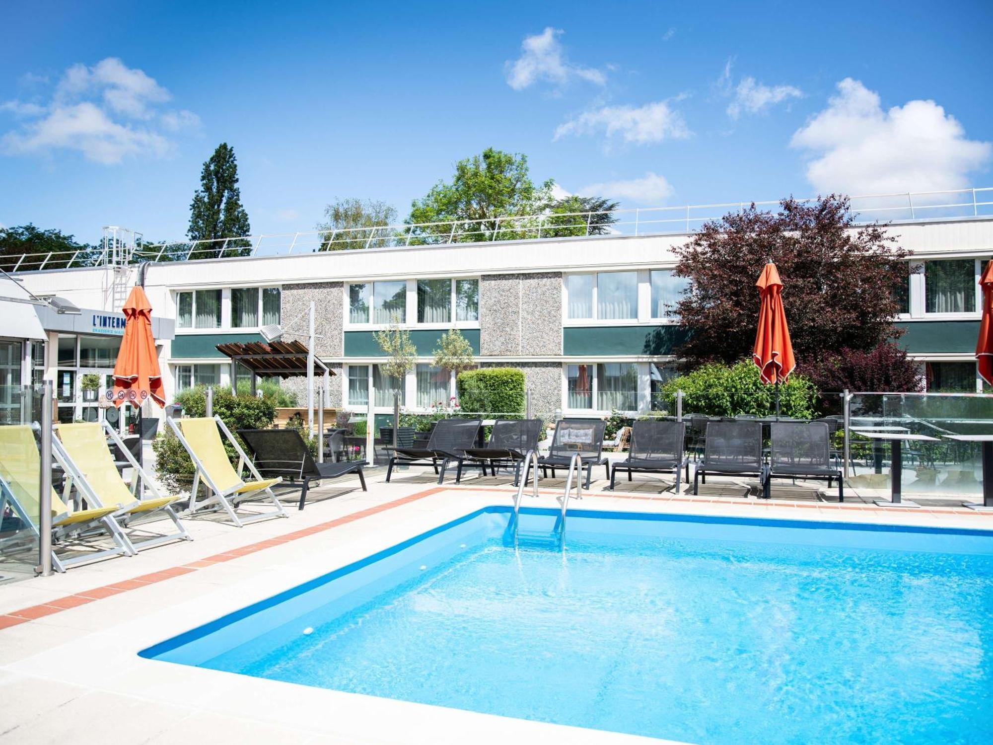 Hotel Novotel Evry Courcouronnes Exterior foto